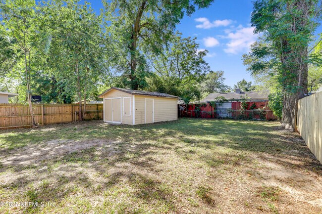 Building Photo - 5246 Sunderland Rd