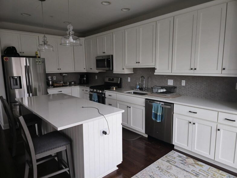 Building Photo - 100 Everleigh Dr