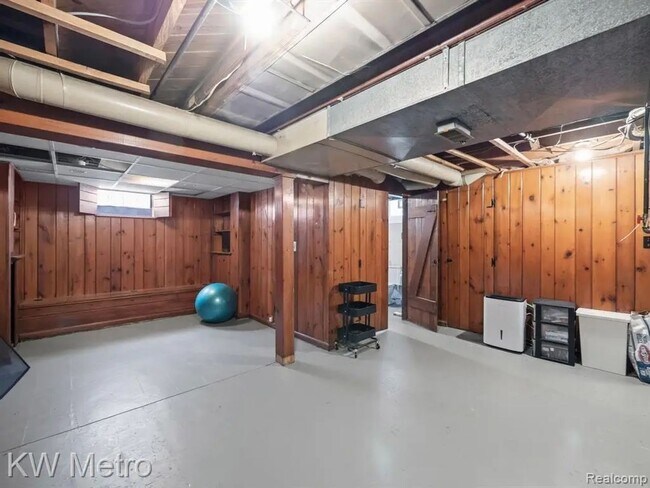 Building Photo - COMING SOON! Comfort & Convenience on Olmstead Street