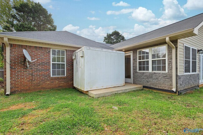 Building Photo - 106 Smith Vasser Rd