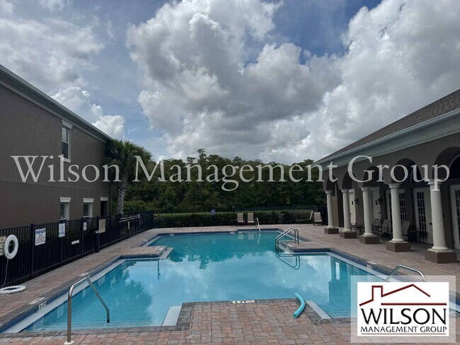 Building Photo - 10328 Manderley Way