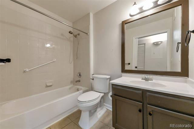 Building Photo - 5435 South Dover Street