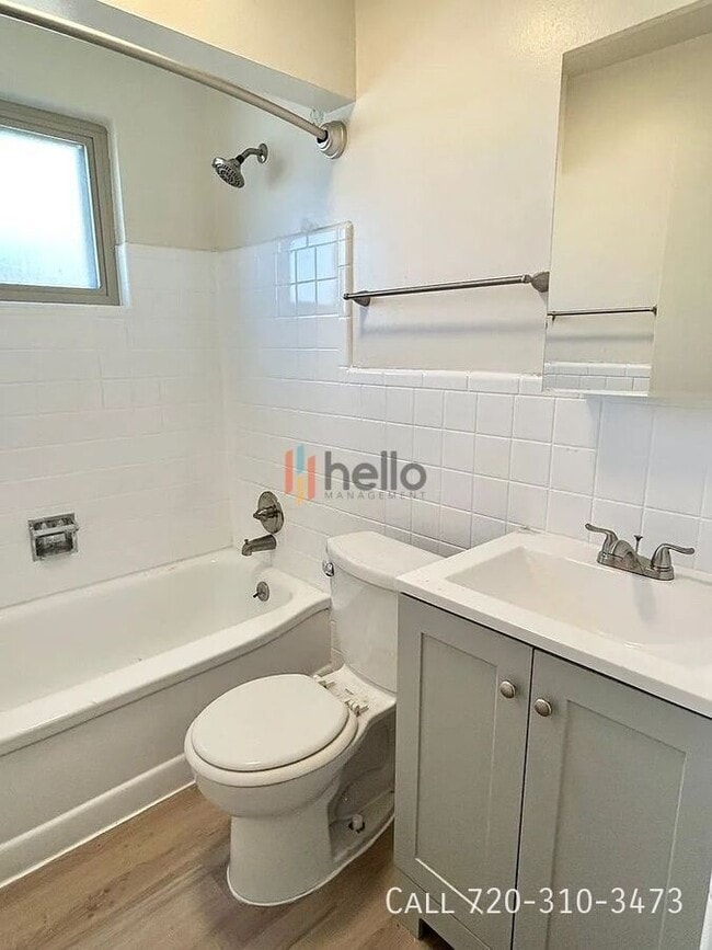 Building Photo - 208 S Ammons St