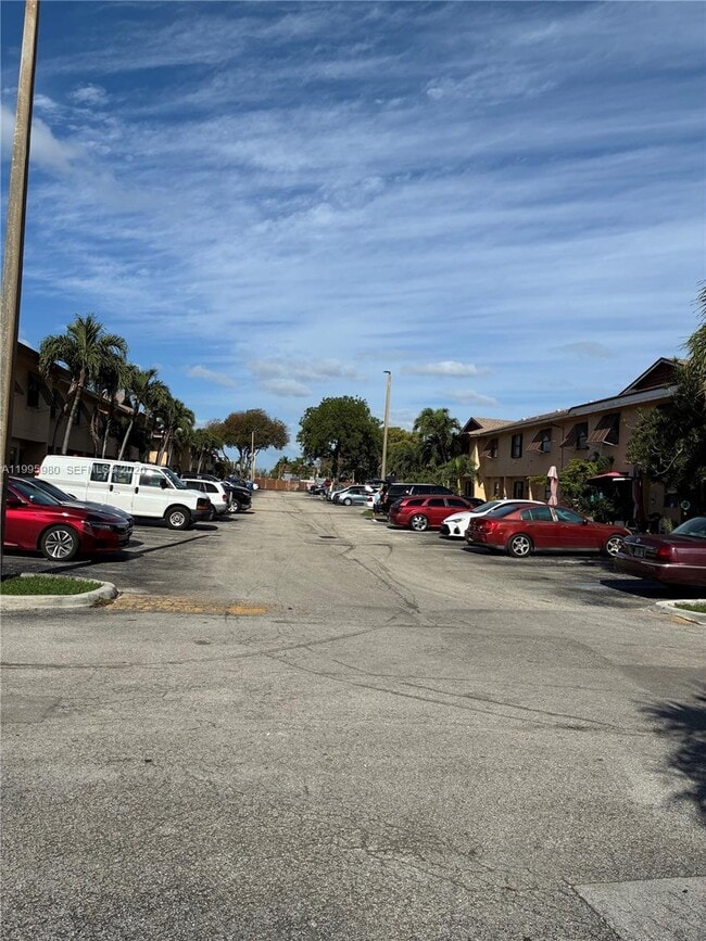 Building Photo - 6858 NW 173rd Dr