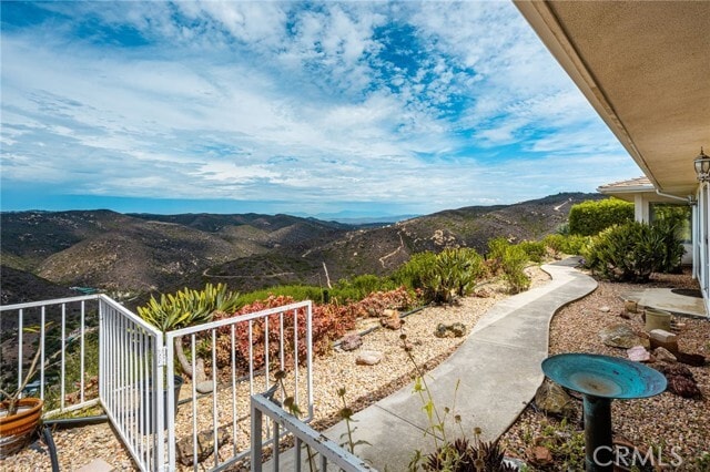 Building Photo - 1545 Skyline Dr