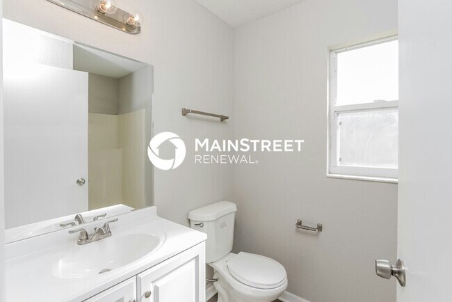 Building Photo - 3 Bedroom Pet-Friendly Home in North Port, FL with Main Street Renewal