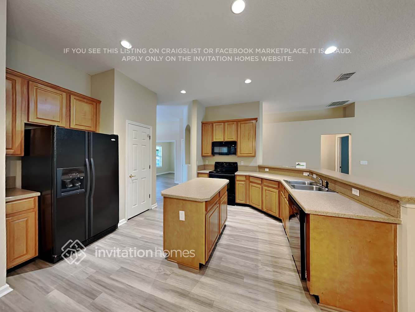 Building Photo - 827 E Red House Branch Rd