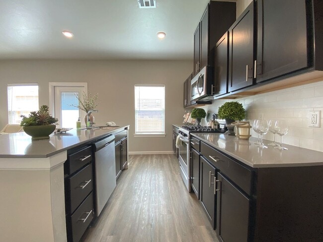 Building Photo - Charming 3 Bed, 2.5 Bath Home in NW OKC!