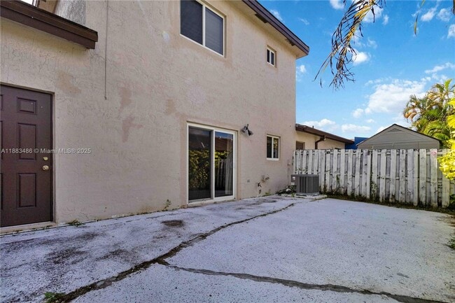 Building Photo - 8431 NW 188th Terrace