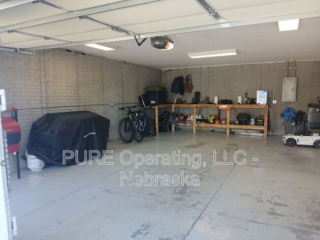 Building Photo - 7605 N 92nd Ave