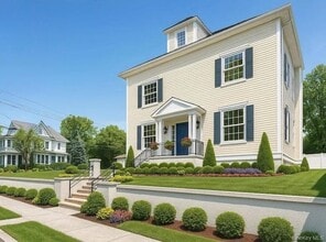Building Photo - 70 Normandy Rd