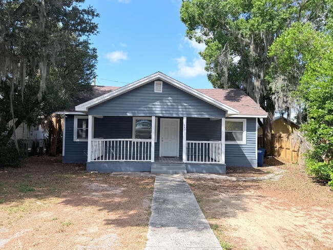 Building Photo - 3-Bedroom & 2-Bathroom with a Bonus Room