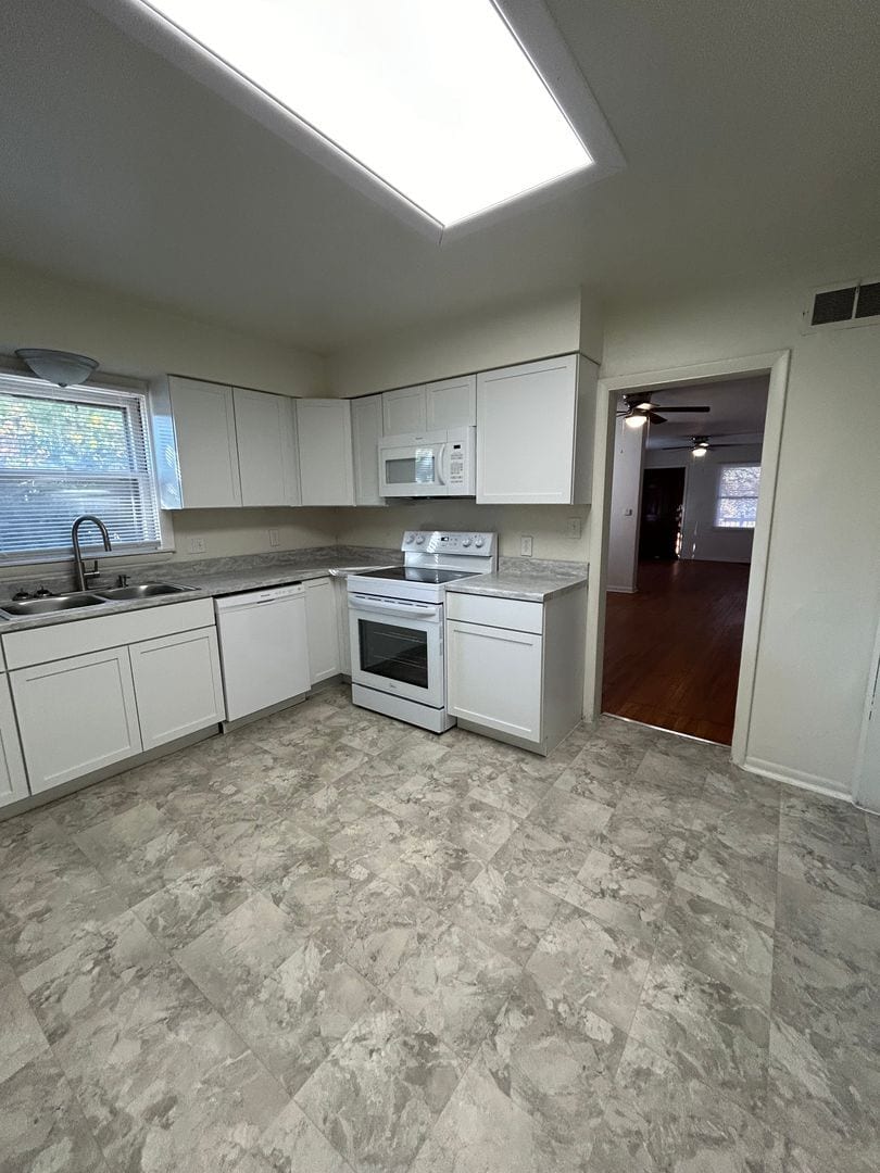 Building Photo - 625-627 S 10th Street