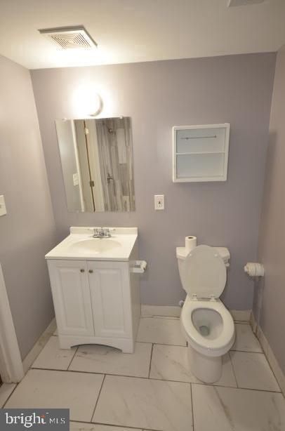 Building Photo - 2018 N Calvert St