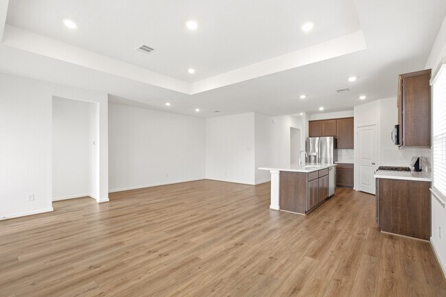 Building Photo - 9723 Avalon Vw Dr