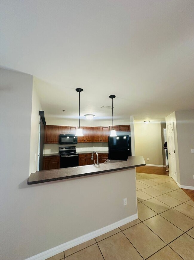 Building Photo - Beautiful 2/2 in Allen's Park available NOW