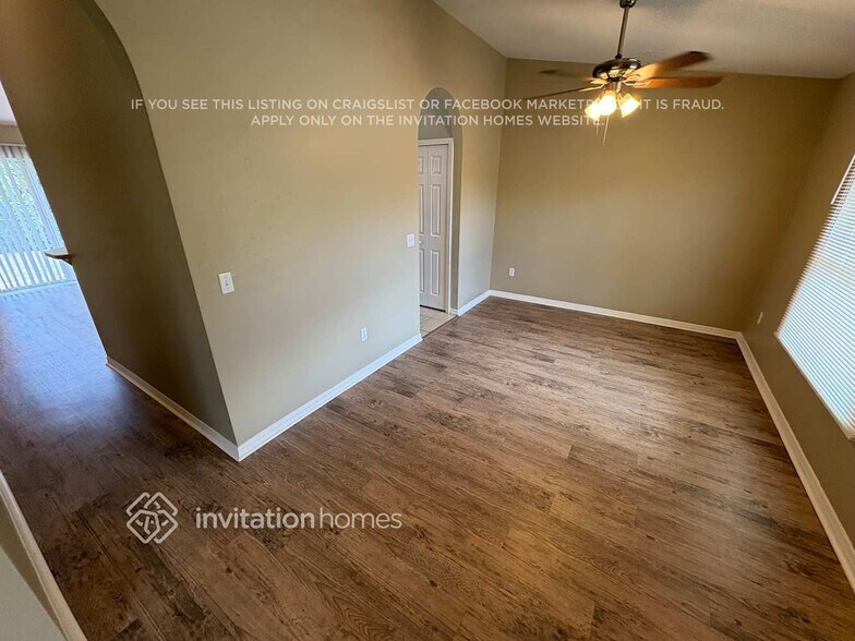Building Photo - 908 Biscayne Dr