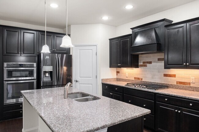 Building Photo - 3002 DaVinci Ct