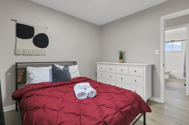 Building Photo - 1833 Berkeley Rd