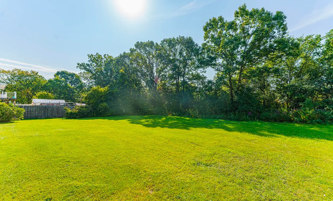 Building Photo - 44 Suncrest Dr