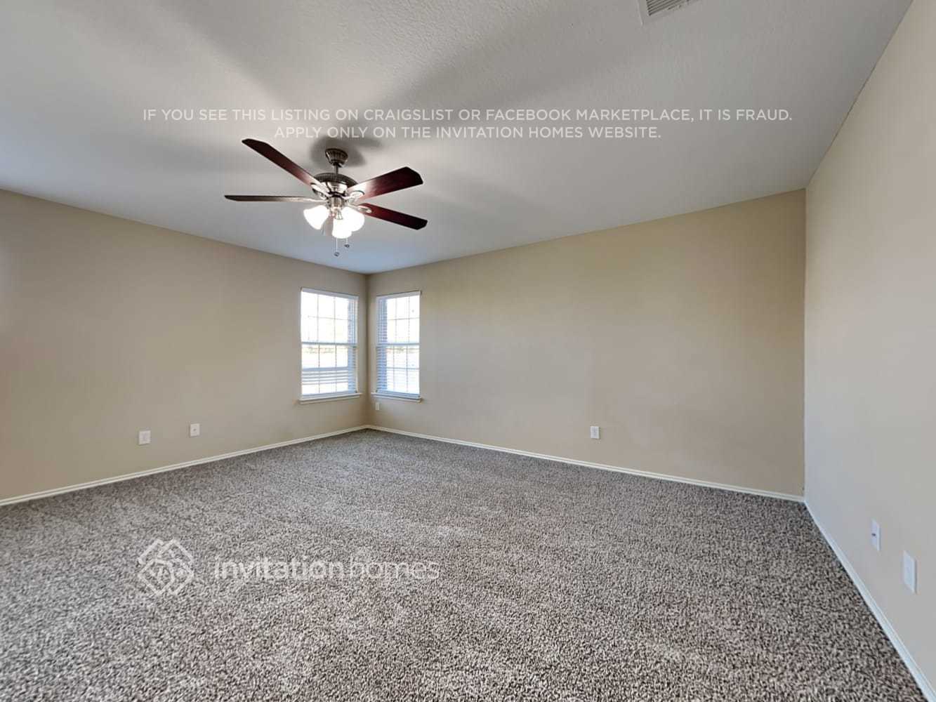 Building Photo - 2042 La Salle Trail