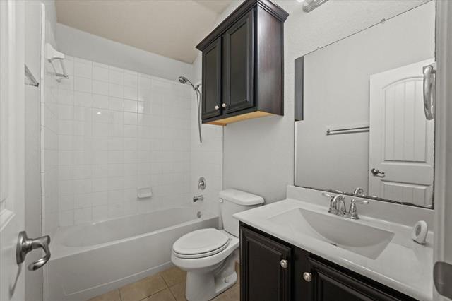 Building Photo - 1005 Meadow Green Ct