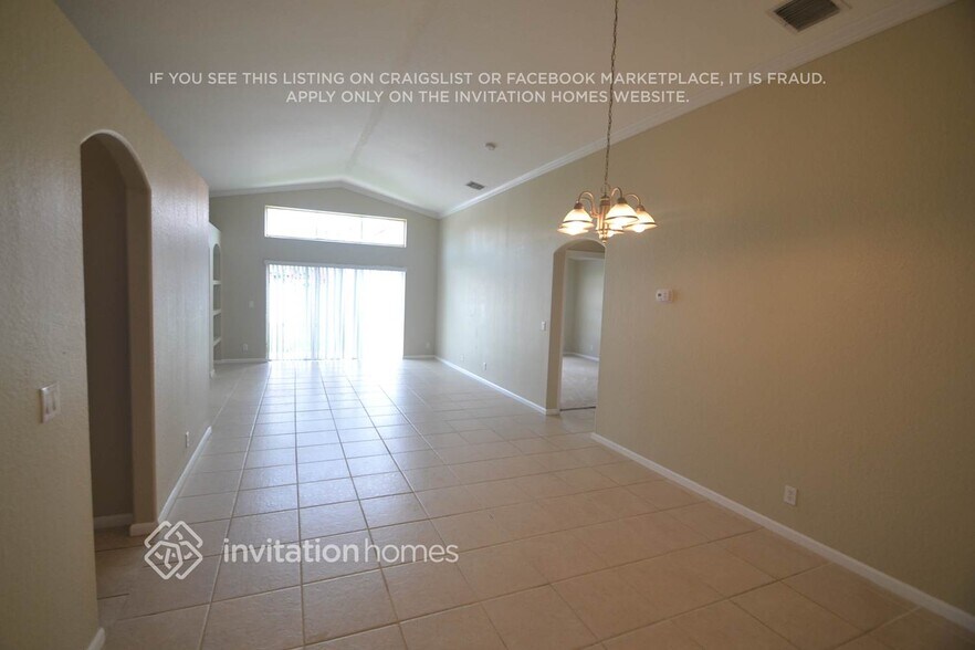 Building Photo - 3746 Torres Cir