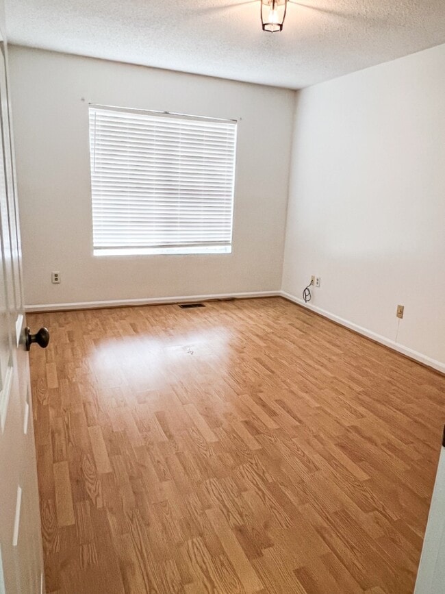 Building Photo - 1119 Cloister Pl