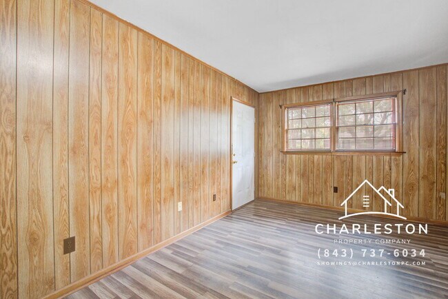 Building Photo - 1908 Swift Ave