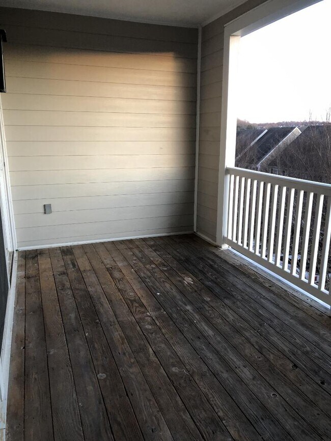 Building Photo - 8221 Lenox Creekside Dr