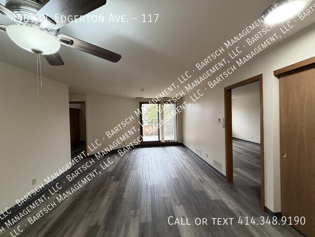 Building Photo - 4909 W Edgerton Ave