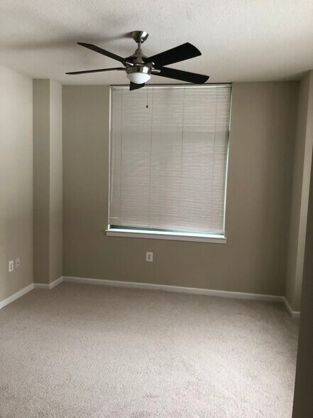 Building Photo - 11700 Old Georgetown Rd