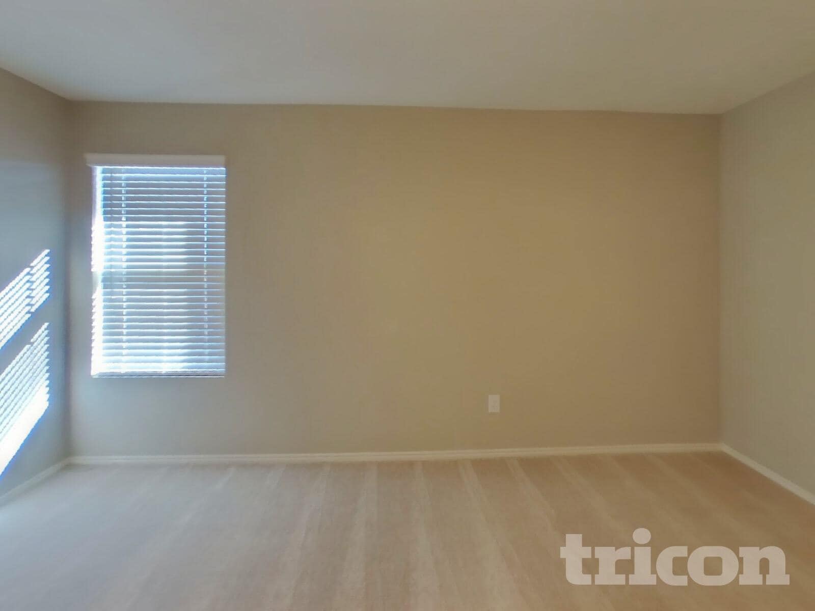 Building Photo - 1717 Claireborne Ct