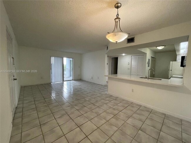 Building Photo - 8500 SW 212th St