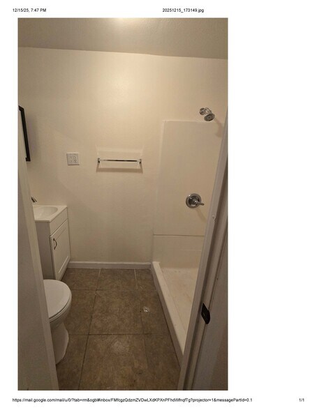 Building Photo - 10217 Yorba St