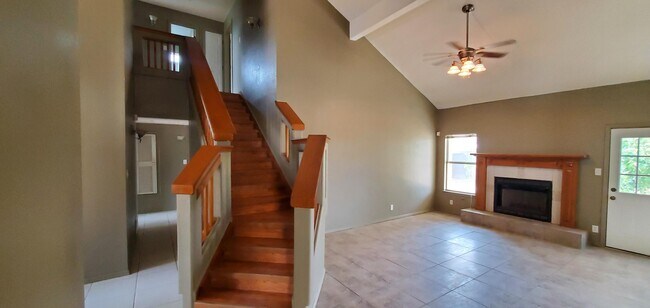 Building Photo - 12525 Tierra Cuervo Dr