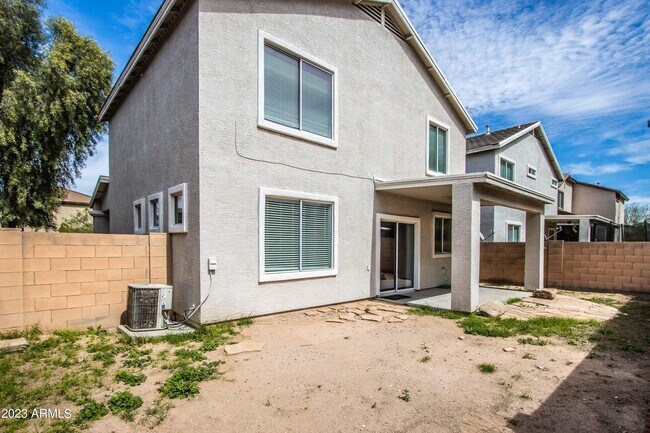 Building Photo - 3909 W Irwin Ave