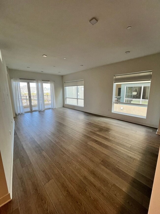 Building Photo - February Ready! Modern Mission Valley Condo in Civita Park