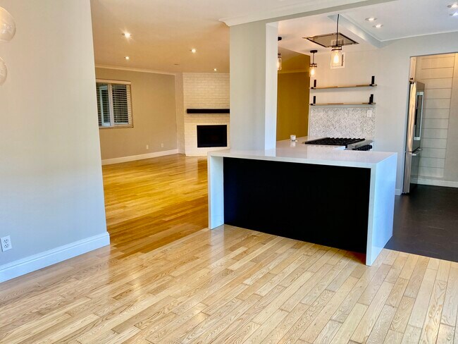 Building Photo - 11337 Nebraska Ave