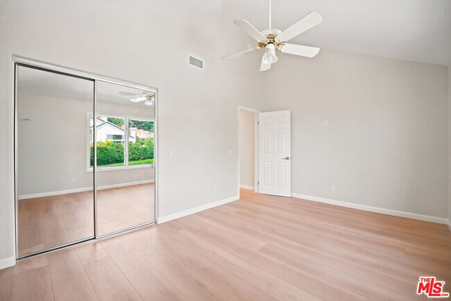 Building Photo - 4324 Park Verdi