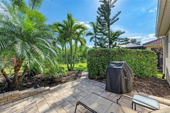 Building Photo - 135 River Enclave Ct