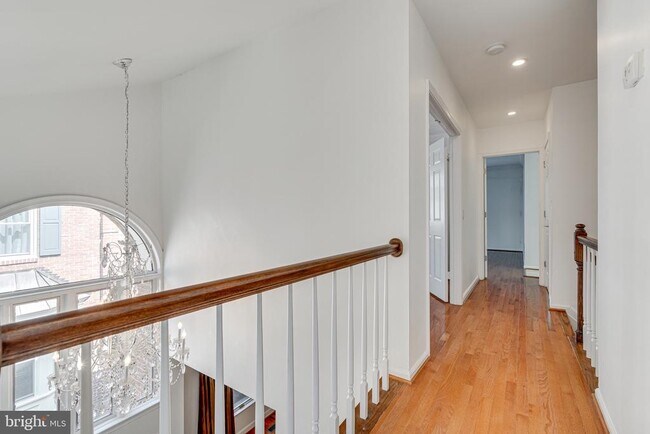 Building Photo - 1498 Hampton Hill Cir