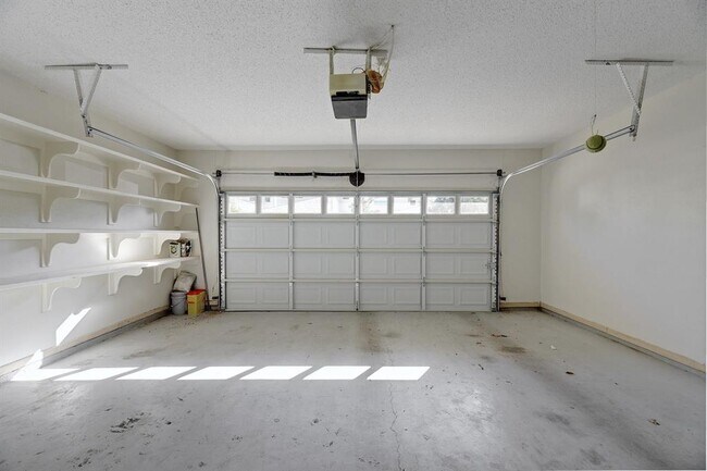 Building Photo - 8518 Fathom Cir