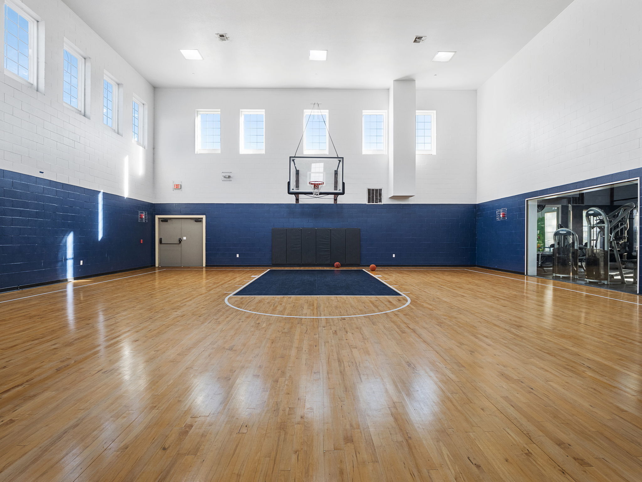 Building Photo - 2801 Chancellorsville Dr