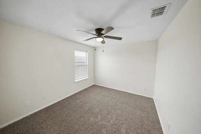 Building Photo - Spacious Cul-de-Sac Home in Bulverde Village - Realtor Commission: $500