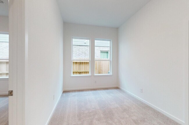 Building Photo - 21622 Laggan Clf Ln