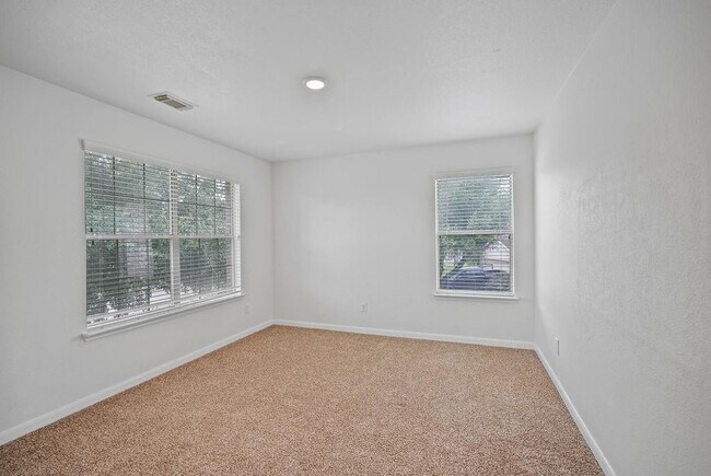 Building Photo - 1334 Flatrock Creek Dr