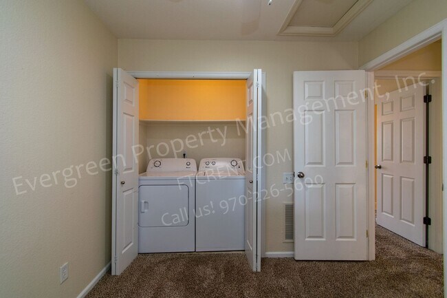 Building Photo - 2820 Golden Wheat Ln