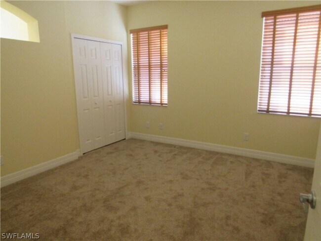 Building Photo - For Lease – Spacious 4-Bedroom Coach Home in Avalon Preserve