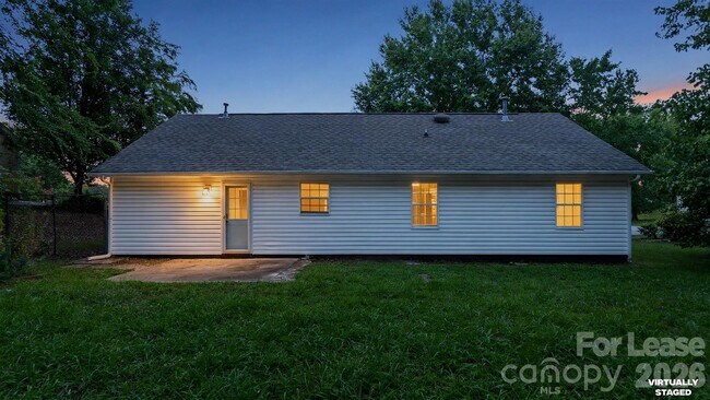 Building Photo - 3320 Whitebridge Ln